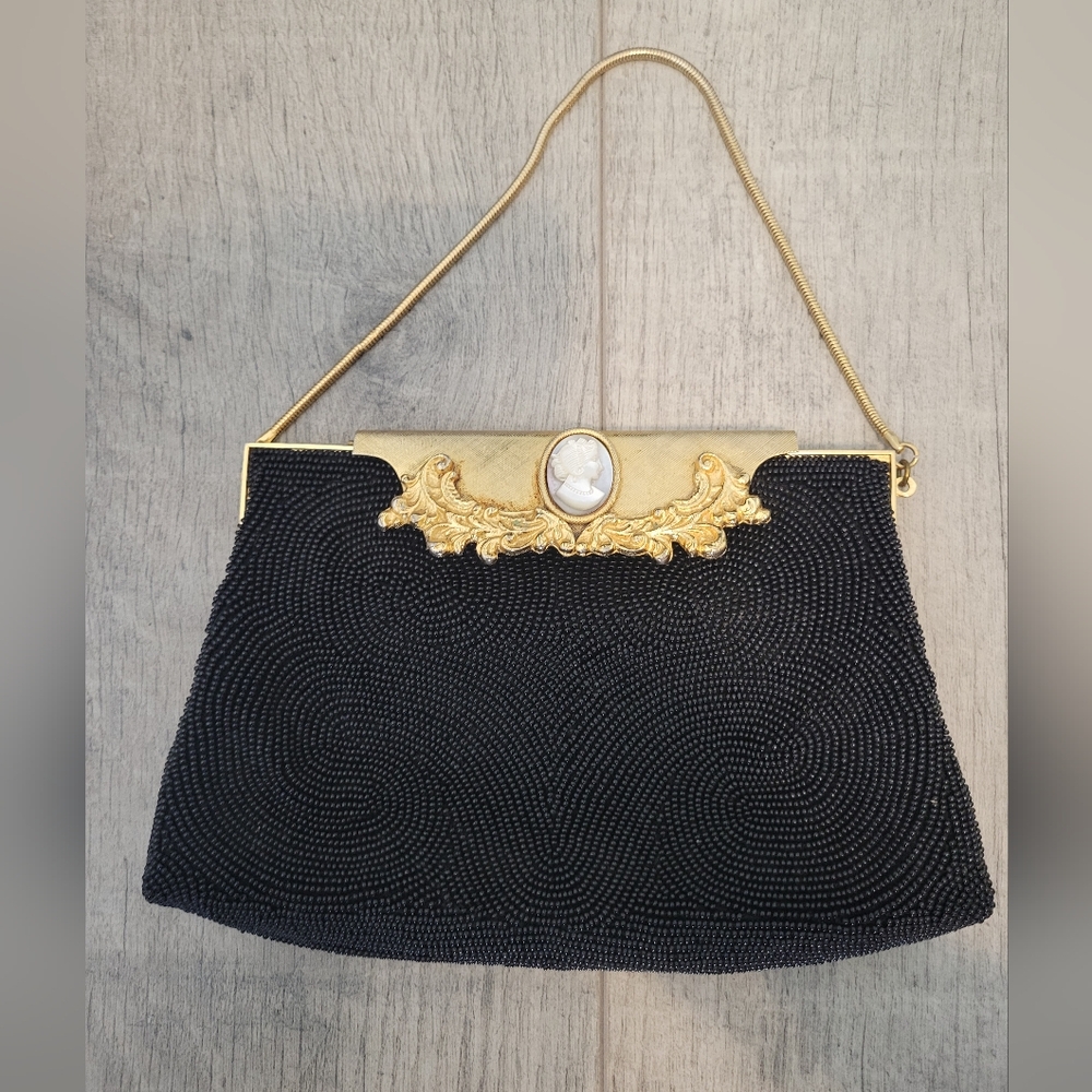 Vintage “La Regale” Beaded Evening Bag Clutch Purse Black Cameo